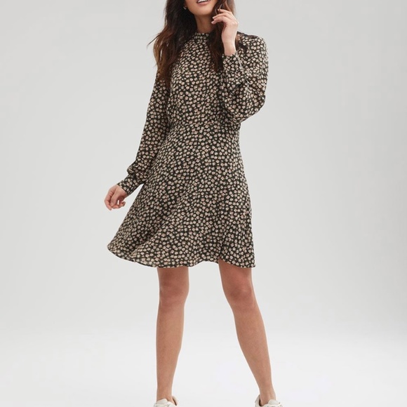 RW&CO long sleeves floral dress - Picture 3 of 7